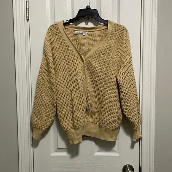 qualfort Sweaters - Nwot cozy knit sweater cardigan
